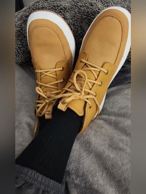Timberland Men's Maple Grove Mid Lace Up Sneakers Size 9 New MSRP $119.99